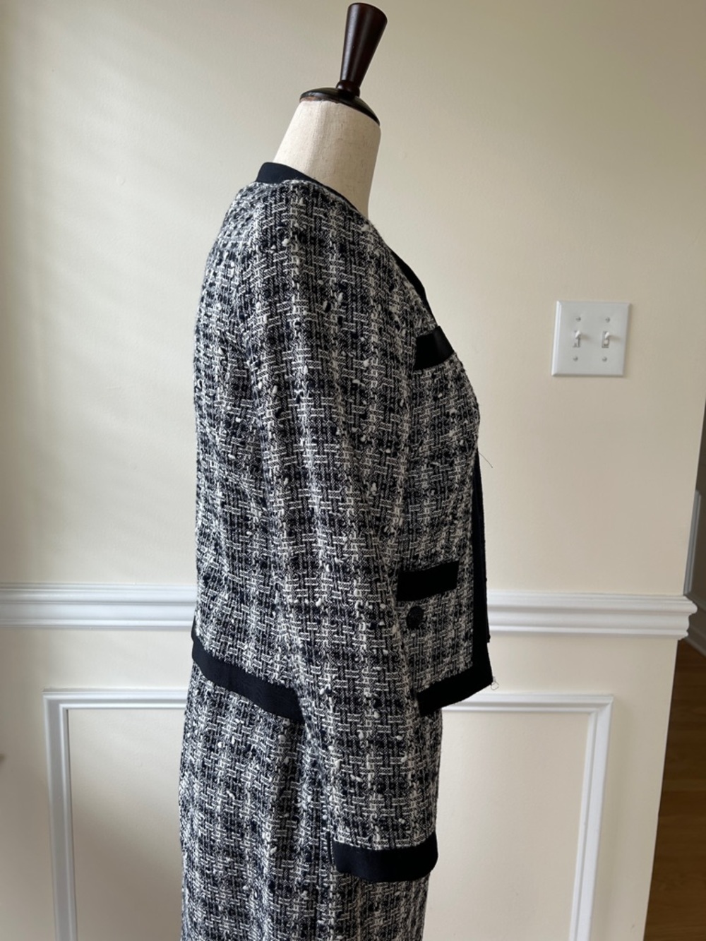 Brooks Brothers Black and White Tweed Jacket - Picture 4 of 7
